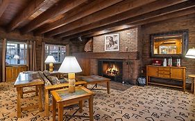 Dude Rancher Lodge